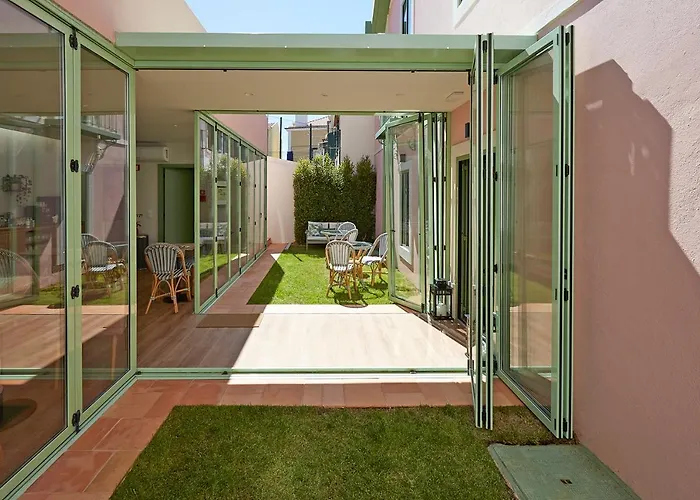 Sintra Green Chalet Bed & Breakfast